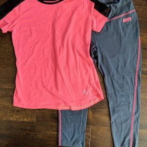 Soffe workout exercise outfit shirt leggings set